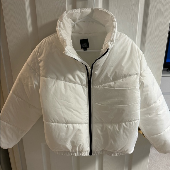 White Puffer Jacket - Picture 3 of 5